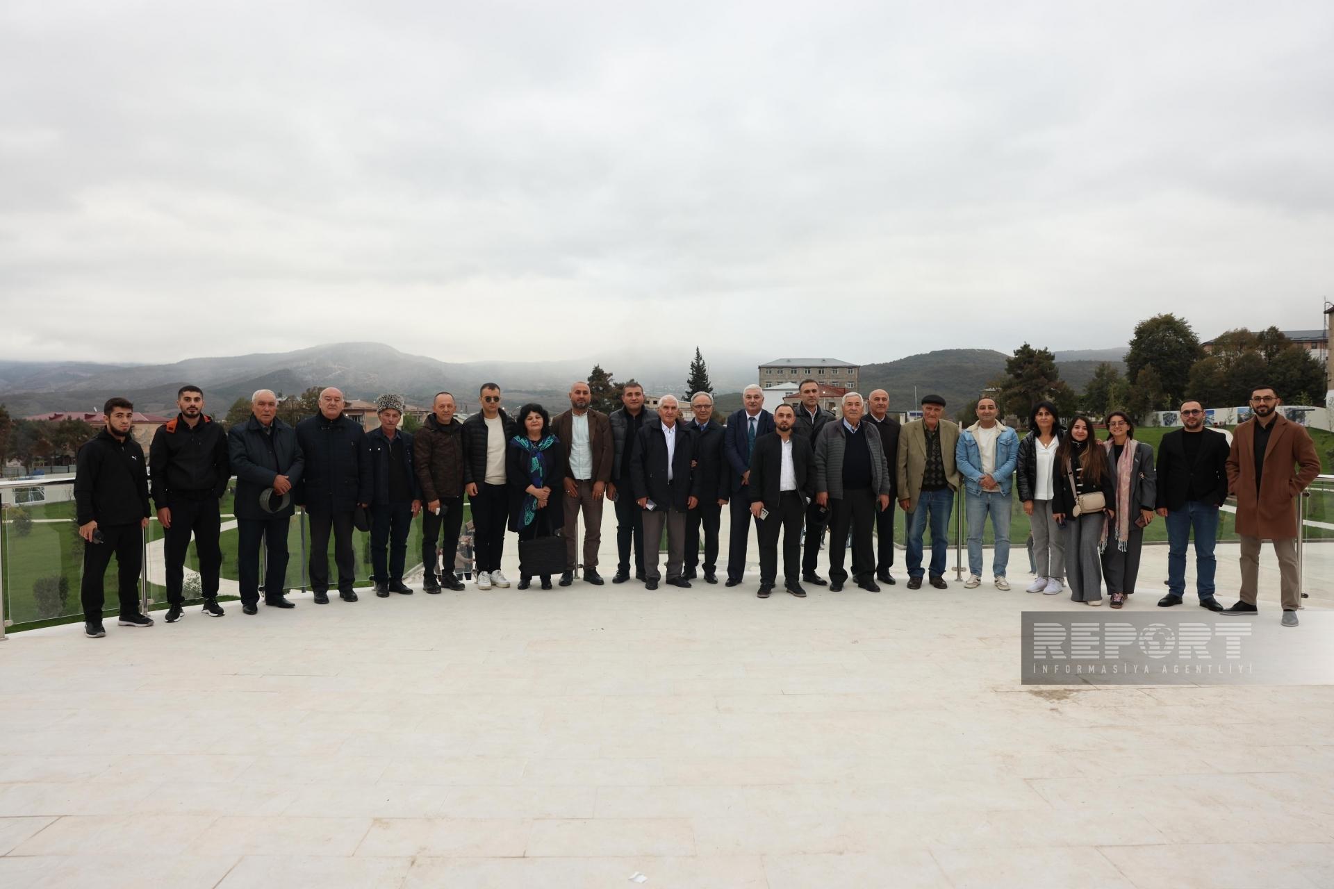 Gürcüstandan gələn səyahətçilər Xankəndidə - FOTOLAR