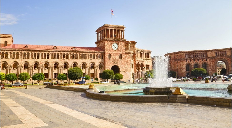 İrəvana gedən azərbaycanlı ekspertlər kimdir? 1 irevan 98