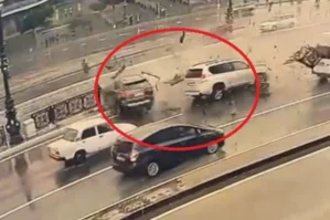 Bakıda baş verən qəzanın anbaan videosu