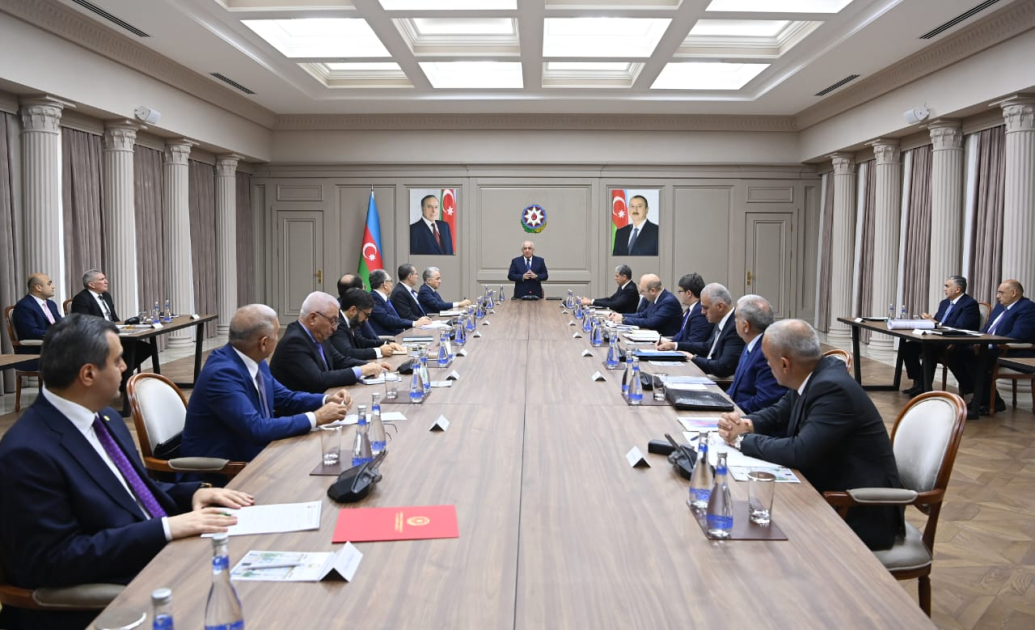 Nazirlər toplandı, tapşırıq verildi – Bakı “xilas” olacaqmı?