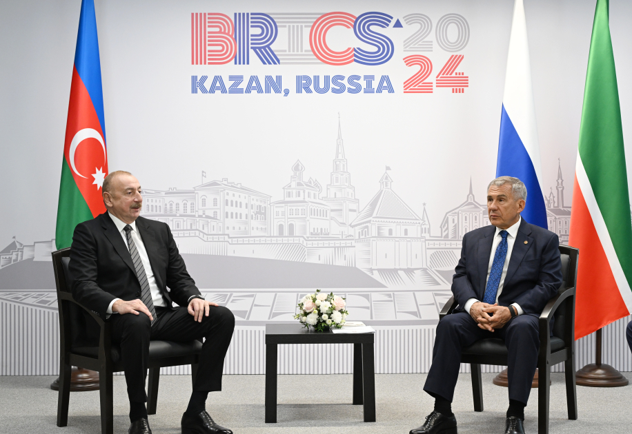 Prezident Rüstəm Minnixanovla görüşdü - FOTOLAR