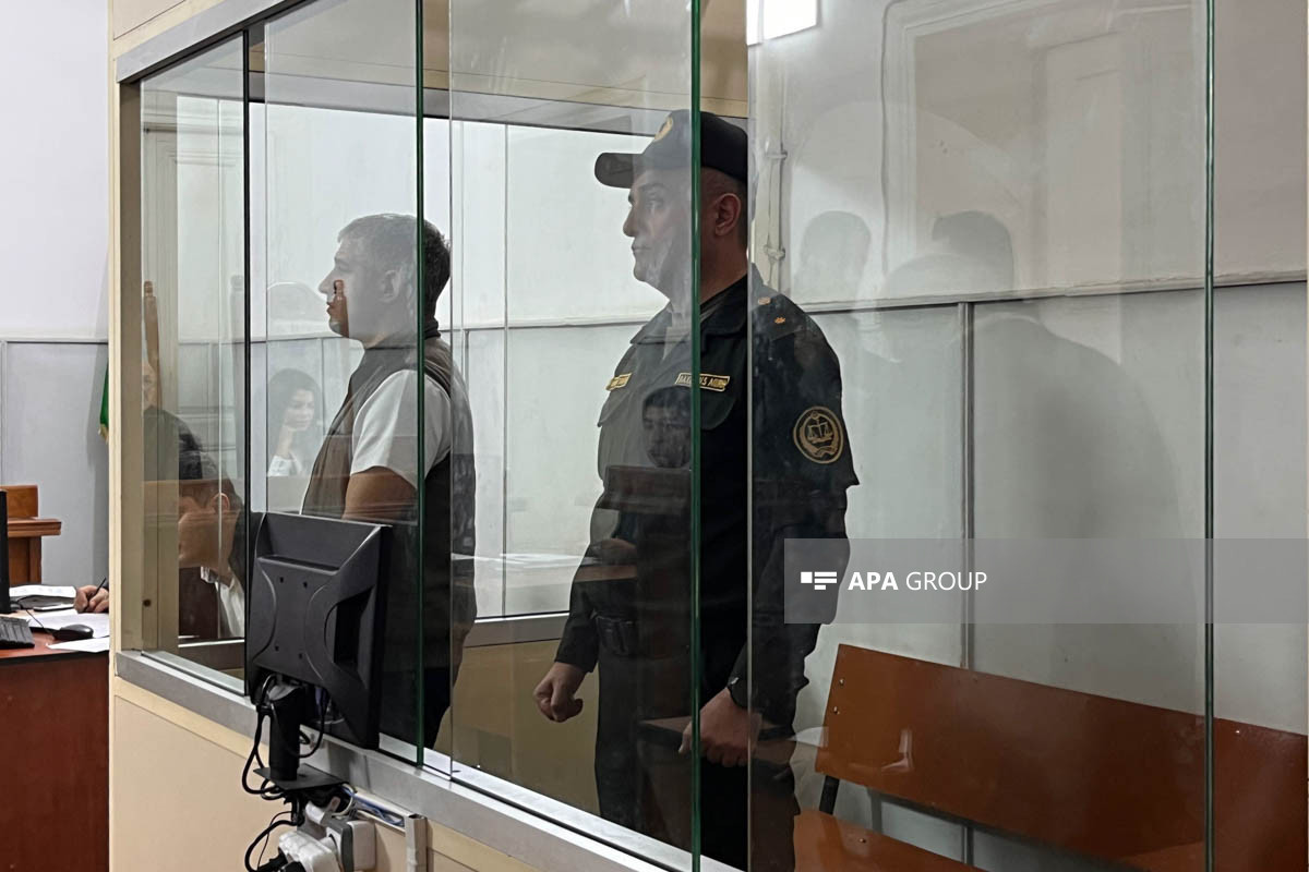 Vəkilə qarşı quldurluq etmişdi etmişdi, hökm oxundu - FOTO