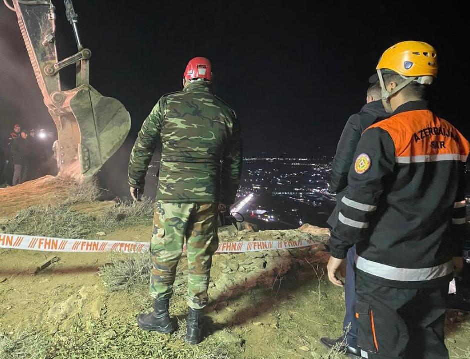 Nazir uçqun təhlükəsi olan ərazidə: tapşırıqlar verdi - FOTOLAR 3 u 3 1