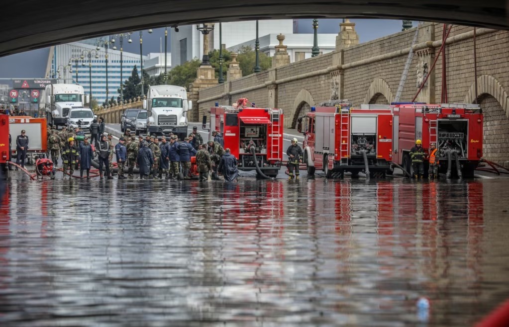 Bakının su altında qalmaması üçün nə etməli? – RƏSMİ AÇIQLAMA
