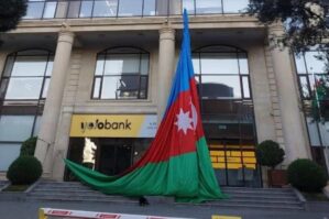 "Yelo bank"dan Azərbaycan bayrağına hörmətsizlik - FOTO