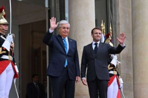 Makron türk liderlə bəyanat verdi: Bakı və İrəvan…