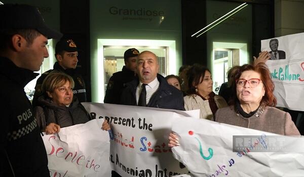 QHT-çilər Bakıda Pallonenin göstərişi ilə şiddətə məruz qaldı