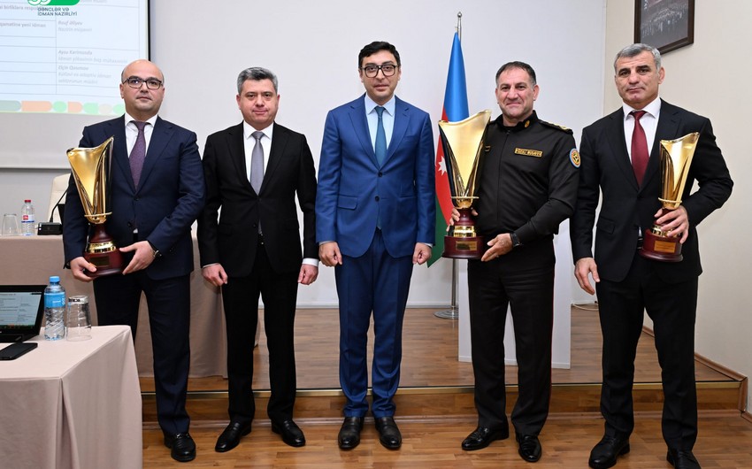 Nazirlik bu dövlət qurumlarını təltif etdi