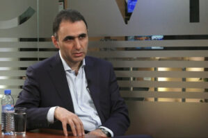 İqtisadiyyat çökür: İnflyasiya artacaq, devalvasiya olacaq - Çalabyan