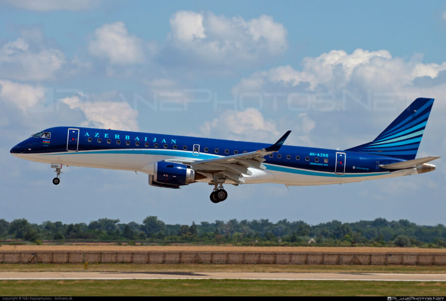 9772 Embraer 190 100IGW 4K AZ66