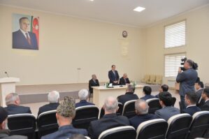 Taleh Qaraşov cari ilin sonuncu səyyar qəbulunu onlarla keçirdi - FOTOLAR