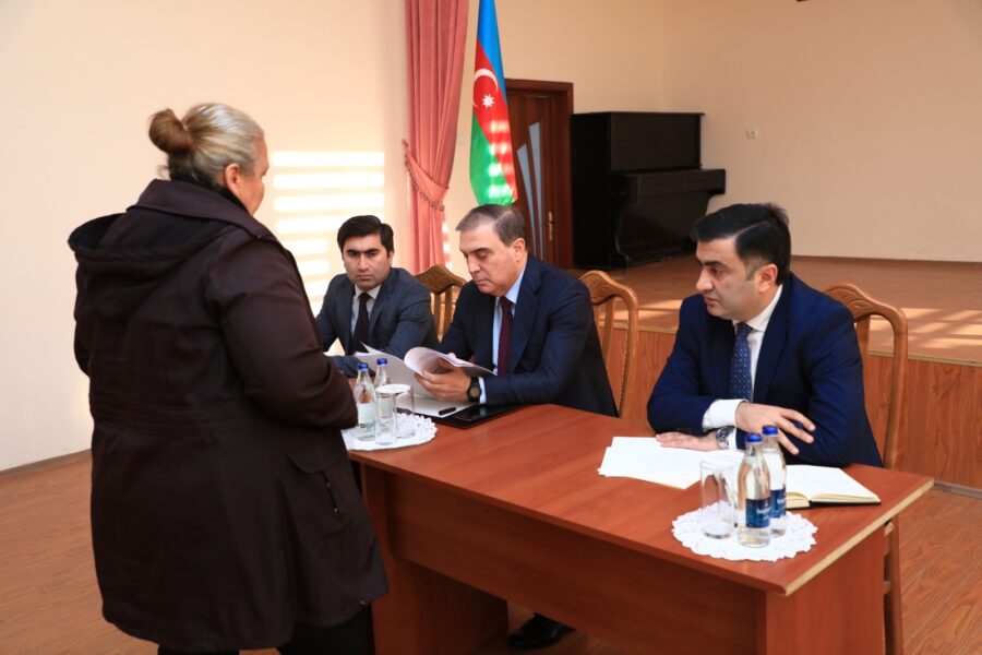 Niyazi Bayramov Gəncədə vətəndaşlarla görüşdü - FOTO