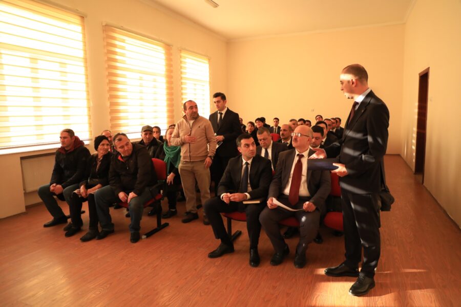 Niyazi Bayramov Gəncədə vətəndaşlarla görüşdü - FOTO