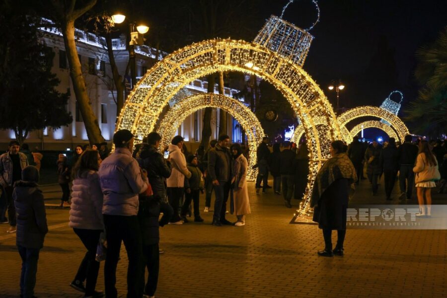 Bakı 2025-ci ili belə qarşılayır - FOTOLAR