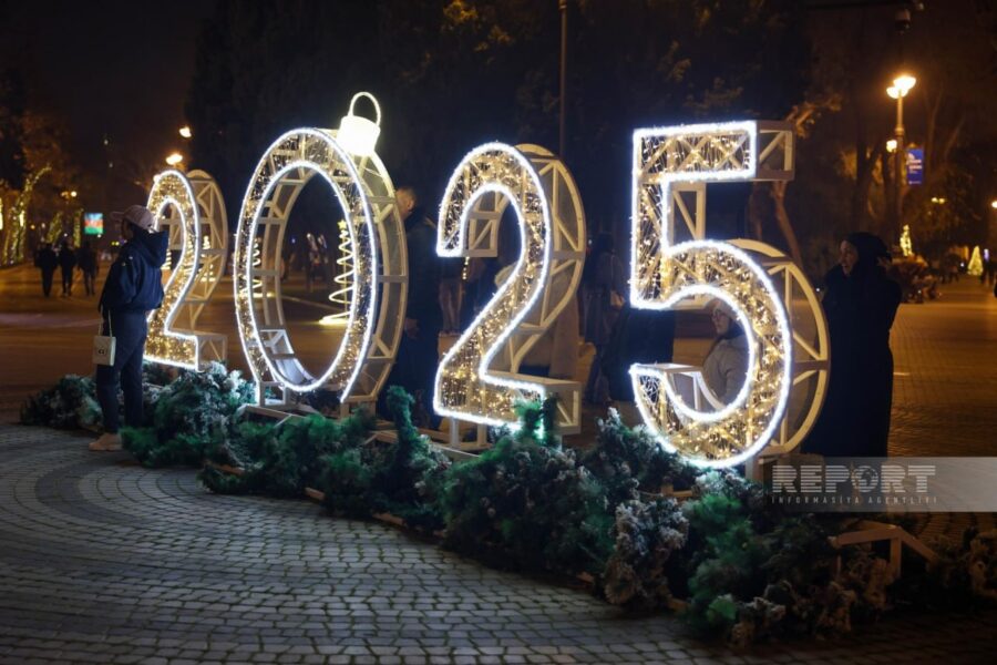 Bakı 2025-ci ili belə qarşılayır - FOTOLAR