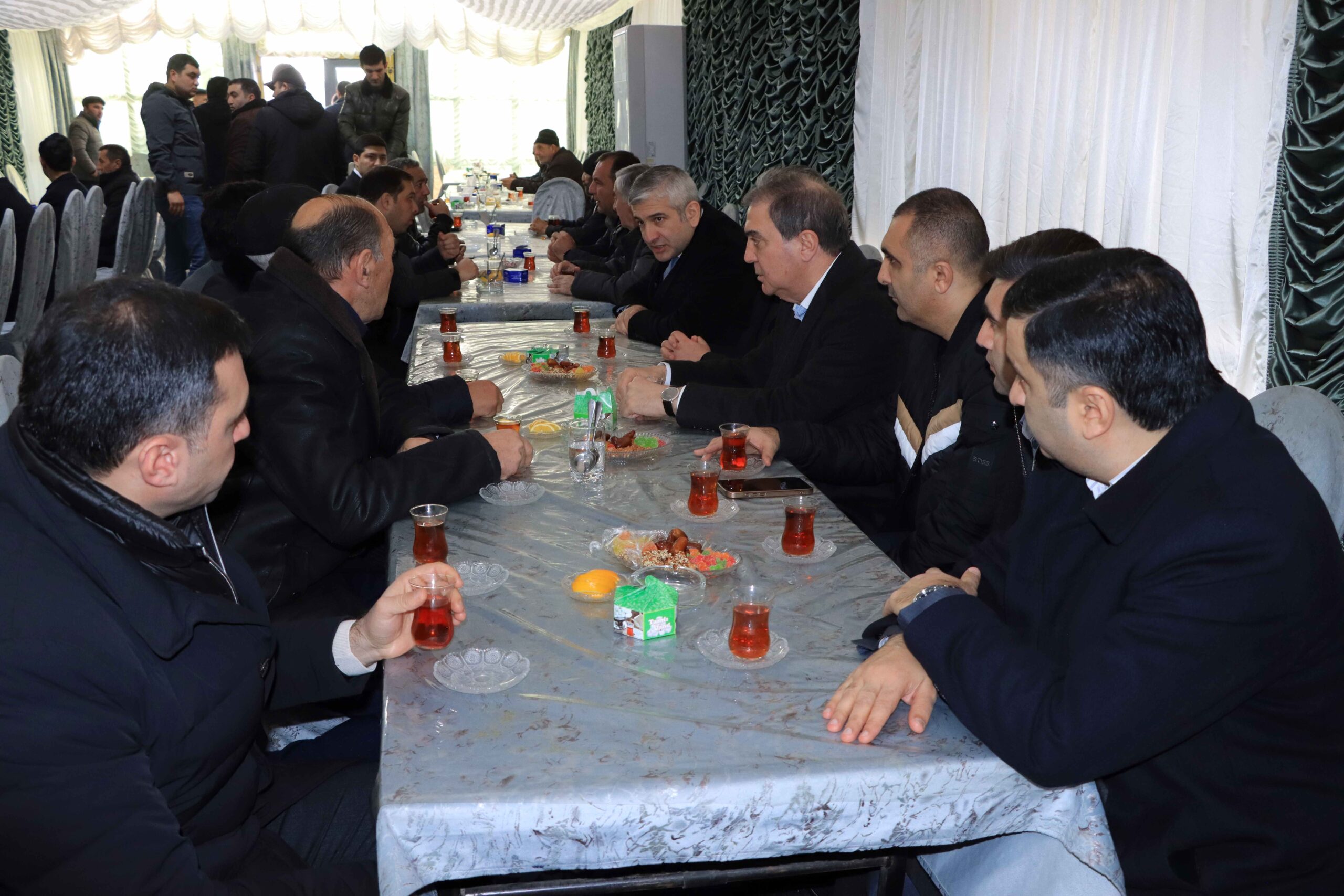 Niyazi Bayramov Hökumə Əliyevanın yas mərasimində - FOTOLAR