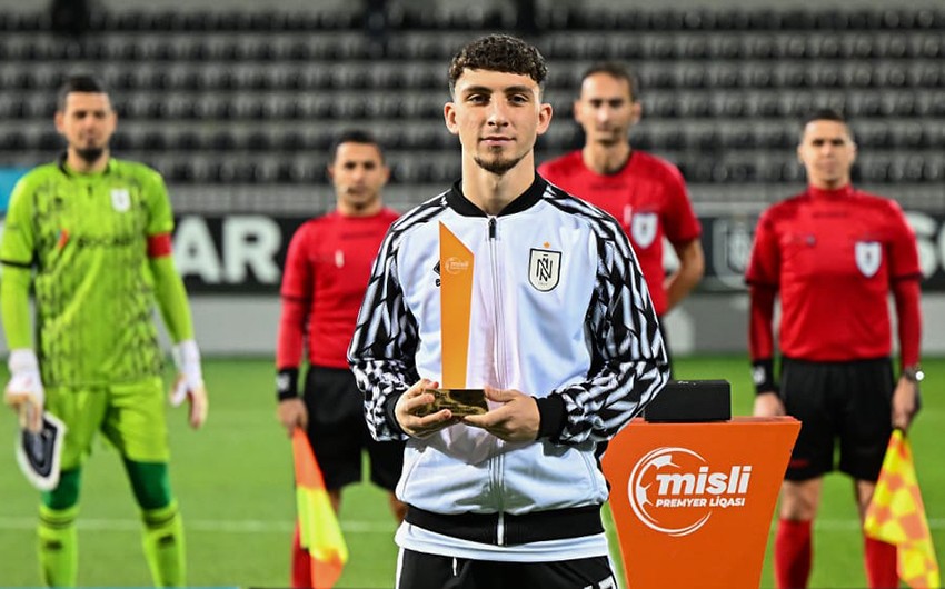 "Neftçi"nin futbolçusu mükafatlandırıldı - FOTO