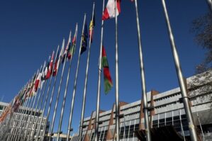 Avropa Şurasındakı Azərbaycan bayrağı yarıya endirildi