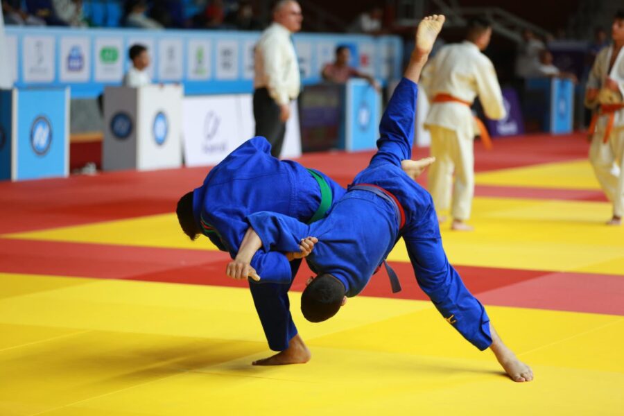 Cüdoçularımız Avropa Kubokunun ilk günündə 12 medal qazandı