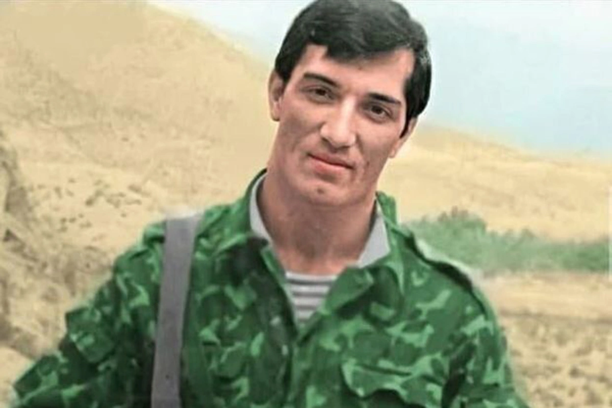 Milli Qəhrəman Əliyar Əliyevin doğum günüdür - FOTOLAR