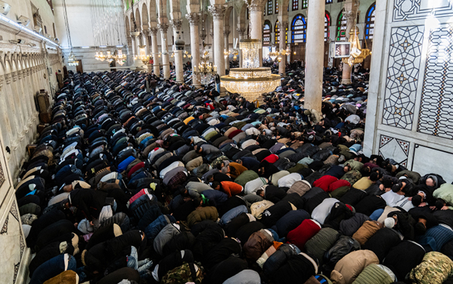 Suriyada Əsəddən sonra ilk: Əməvi məscidində... - VİDEO