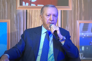 Ərdoğan “Sarı Gəlin” oxudu - VİDEO