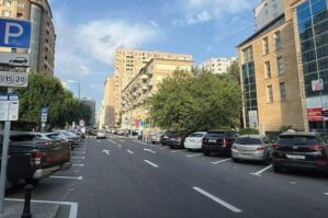 Bakının bu ərazilərində də parklanma yerləri təşkil edildi