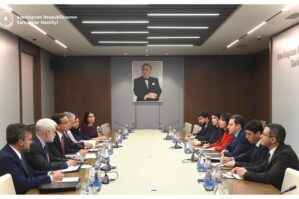 Elnur Məmmədov Coşua Hakla bunu müzakirə etdi - FOTOLAR