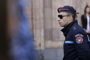 İrəvanda Almaniya diplomatları ilə mübahisə: yaralılar var