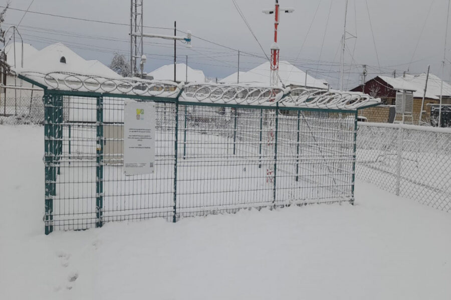 Mayın ilk günü Lerikə qar yağdı - VİDEO 1 Mayın ilk günü Lerikə qar yağdı - VİDEO