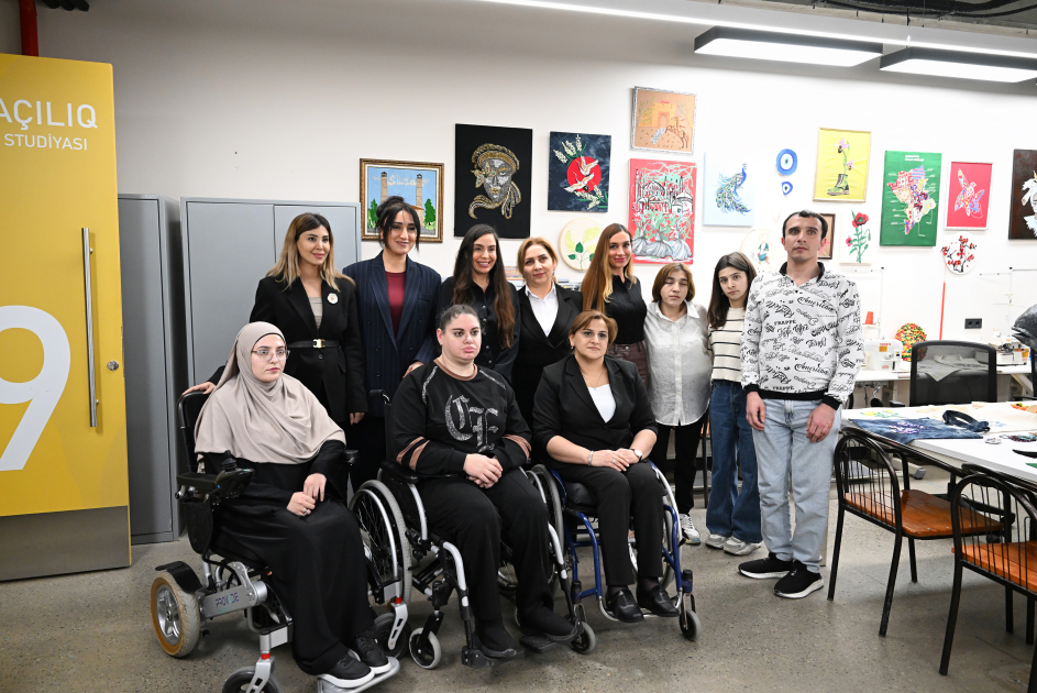 Leyla Əliyeva və Arzu Əliyeva DOST İnklüziv İnkişaf və Yaradıcılıq Mərkəzində - FOTOLAR