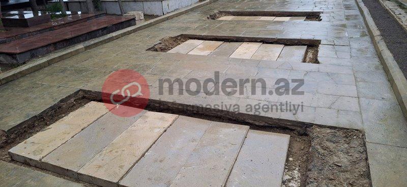 II Fəxri Xiyabanda qəhrəmanlara qazılan üç məzar... - FOTO