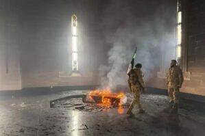 Hafiz Əsədin məzarı belə yandırıldı - VİDEO