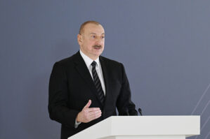 Prezident bu idmançılara ev verdi - FOTOLAR