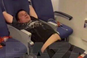 "Aeroflot" təyyarəsi Bakıda niyə təcili eniş edib? - VİDEO 18+