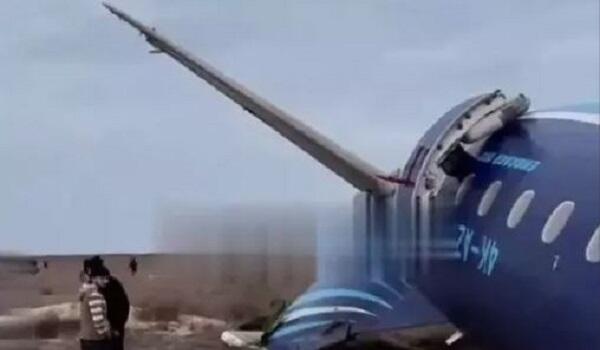 Тверь девушка выпала с балкона. В каком городе упала девочка. Девочка упала с окна пенза шуист. Девочка которая выпала с балкона. В каком городе упала девочка.