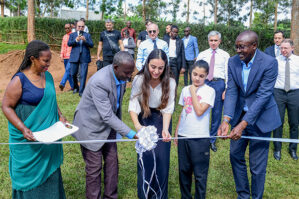 Ruanda məktəbi içməli su ilə təchiz olundu - FOTOLAR