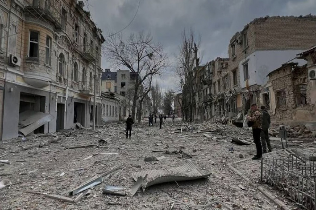 Rusiya Xersonu bombaladı: ölən var - VİDEO