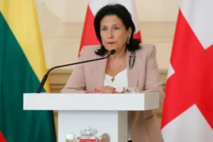 ABŞ-la tərəfdaşlığın dayandırılmasına Zurabişvili belə reaksiya verdi