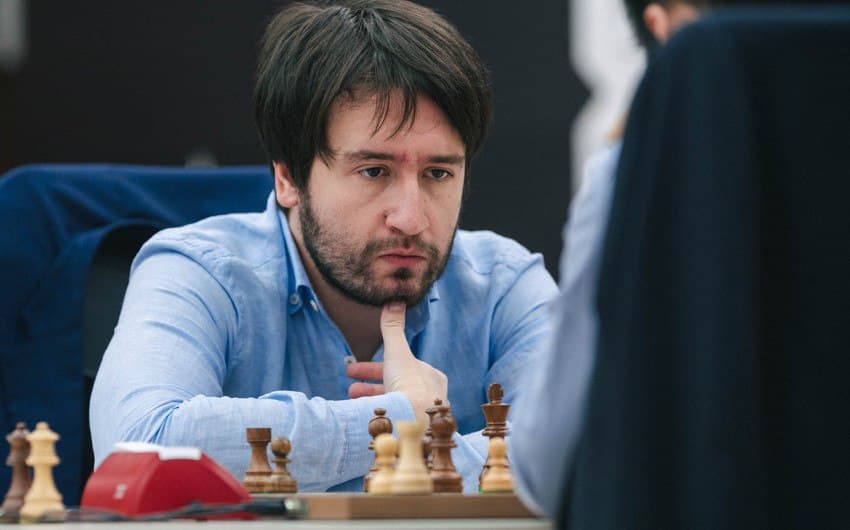 Teymur Rəcəbovun səhhətində problem yarandı, mübarizəni dayandırdı 1 1658413041 teymur recebov