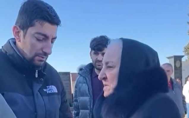 Polad Həşimovun anası Hökümə Əliyevanın həyat yoldaşı ilə görüşdü - VİDEO 1 Polad Həşimovun anası Hökümə Əliyevanın həyat yoldaşı ilə görüşdü - VİDEO