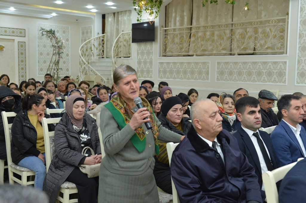 Taleh Qaraşov iki kəndin sakinləri ilə səyyar görüş keçirdi - FOTOLAR