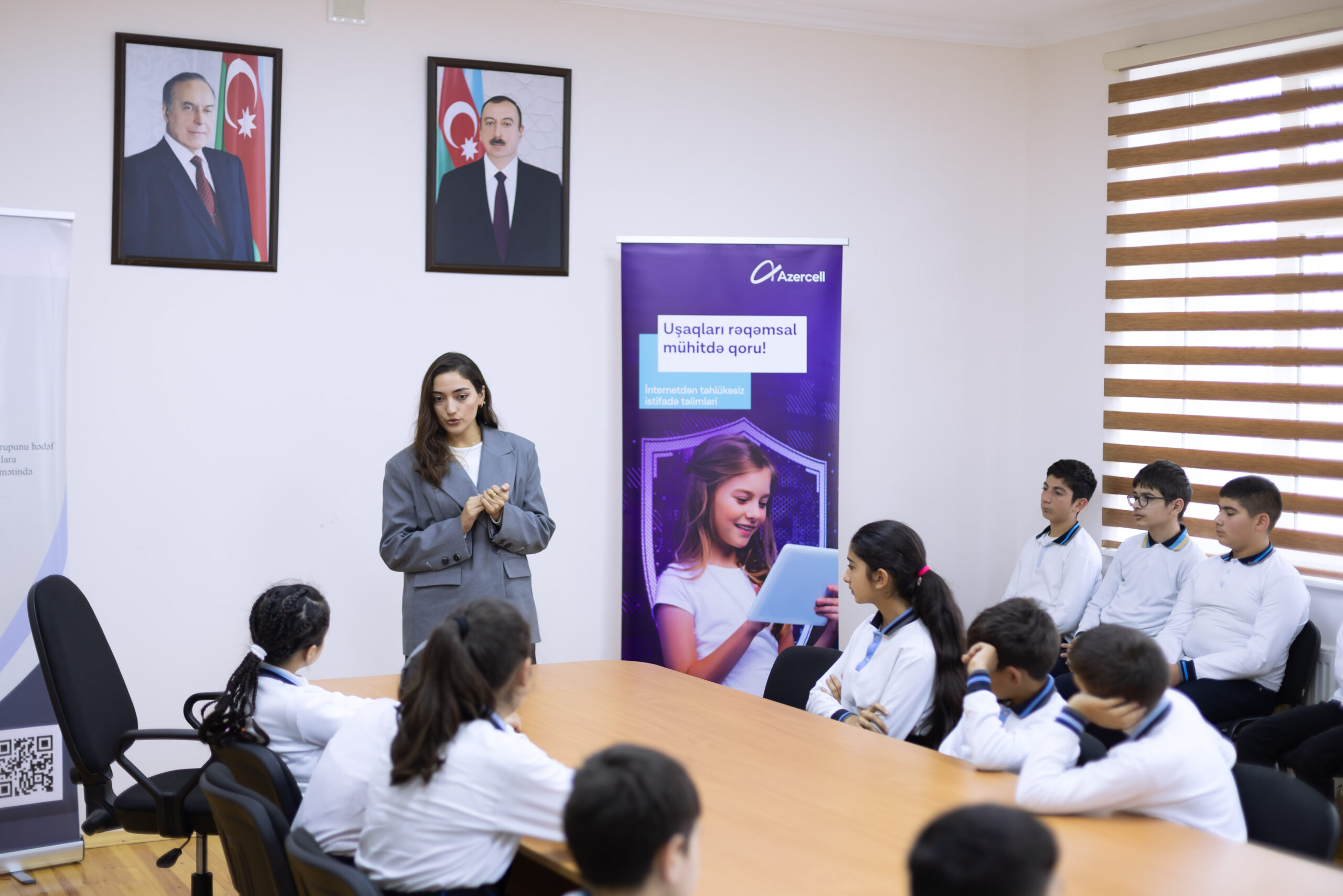 Azercell-in “Təhlükəsiz internet” layihəsi rəqəmsal təhlükəsizliyi gücləndirir - FOTOLAR