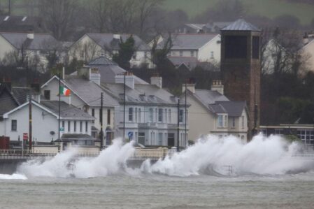 23wea ukstorm eowyn 01 bwlp mobileMasterAt3x