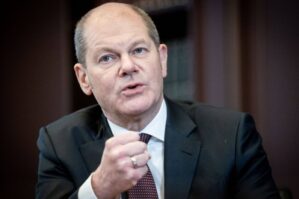 Avropa ciddi problemlə üzləşəcək - Şoltsdan Trampla bağlı xəbərdarlıq