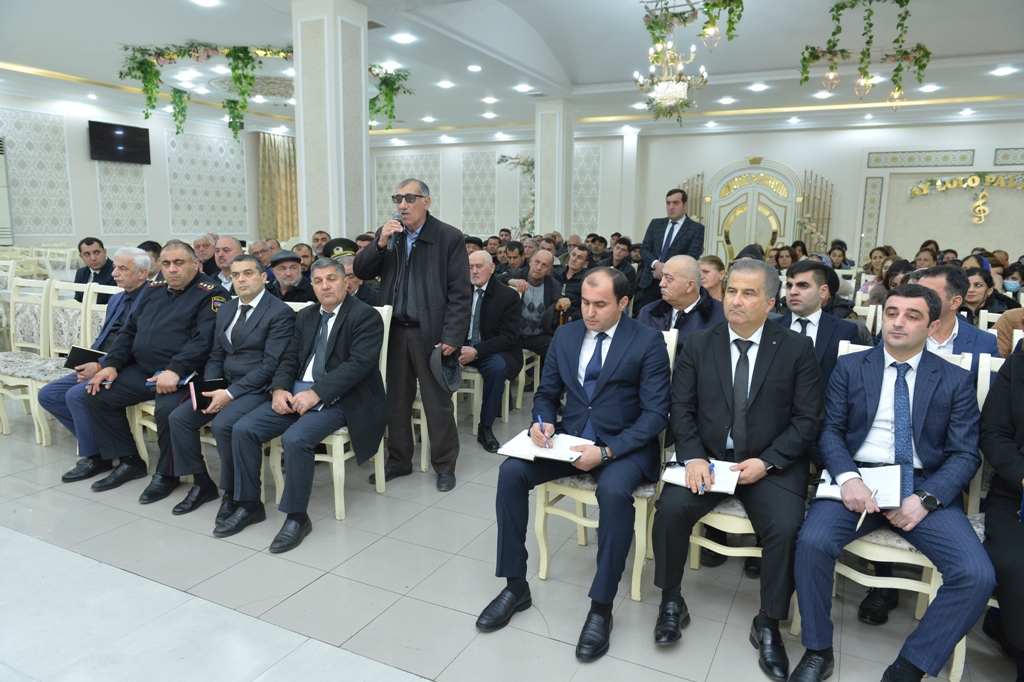 Taleh Qaraşov iki kəndin sakinləri ilə səyyar görüş keçirdi - FOTOLAR