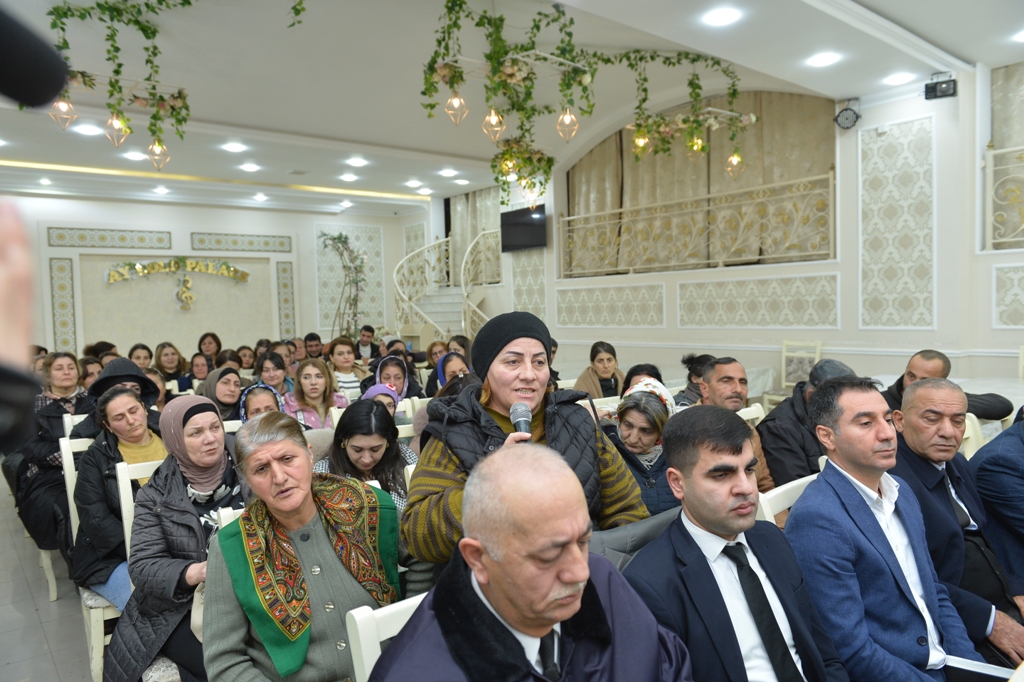 Taleh Qaraşov iki kəndin sakinləri ilə səyyar görüş keçirdi - FOTOLAR