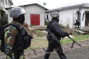 Kamerunda silahlıların hücumu nəticəsində 5 hərbçi həlak olub