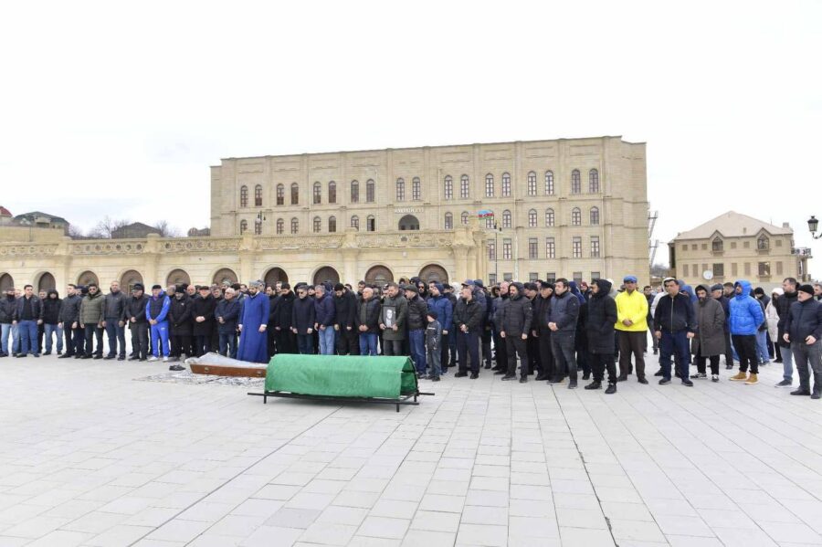 Azər Baxşəliyev dəfn edildi - FOTO/VİDEO
