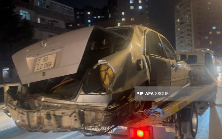 Daha bir avtoqəza: Bu dəfə satıcılar ağır xəsarət aldı - FOTO